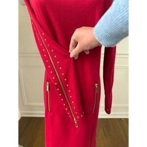 Venus Mob Wife Aesthetic Red Dress Gold Studs Zipper Detail 2